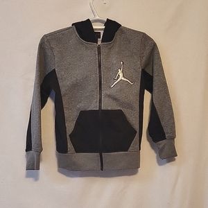 Boys Jordan zip up hoodie. Size small 8-10 years.